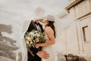 Best Wedding Kiss 2024
