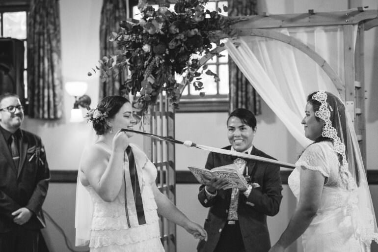 Bilingual Wedding Tips