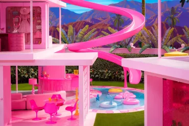 Barbie Dreamhouse - Love Inc. Mag