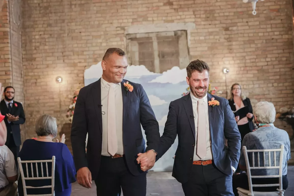 Minne Weddings Microwedding - Love Inc. Mag